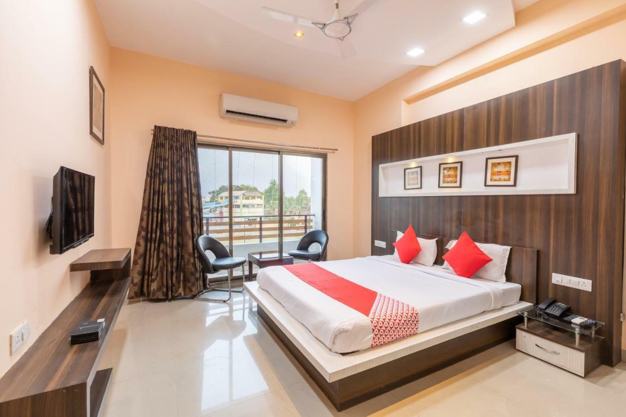 Oyo 42910 Hotel Rudra Palace Ratlam Exterior photo