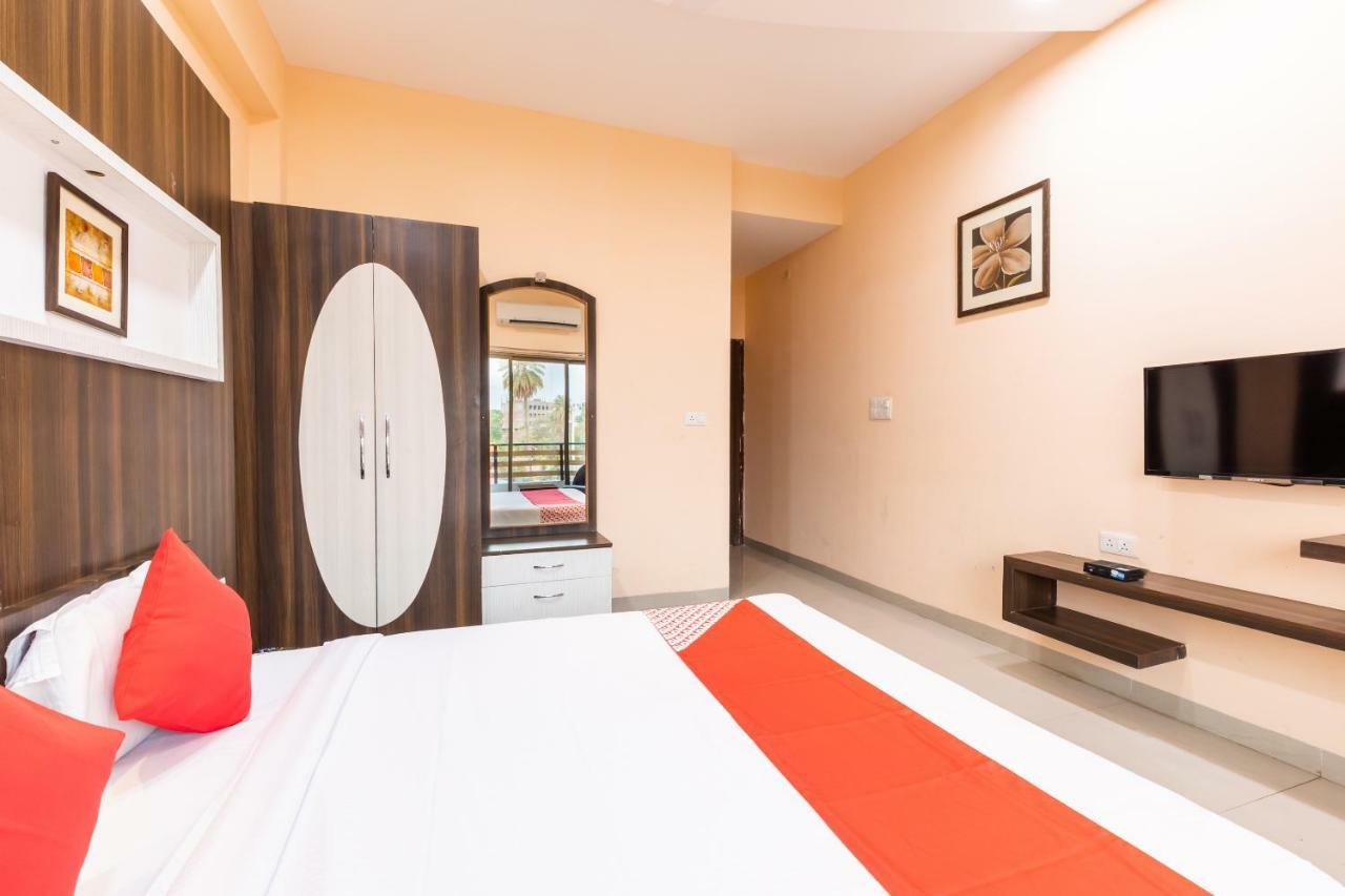 Oyo 42910 Hotel Rudra Palace Ratlam Exterior photo