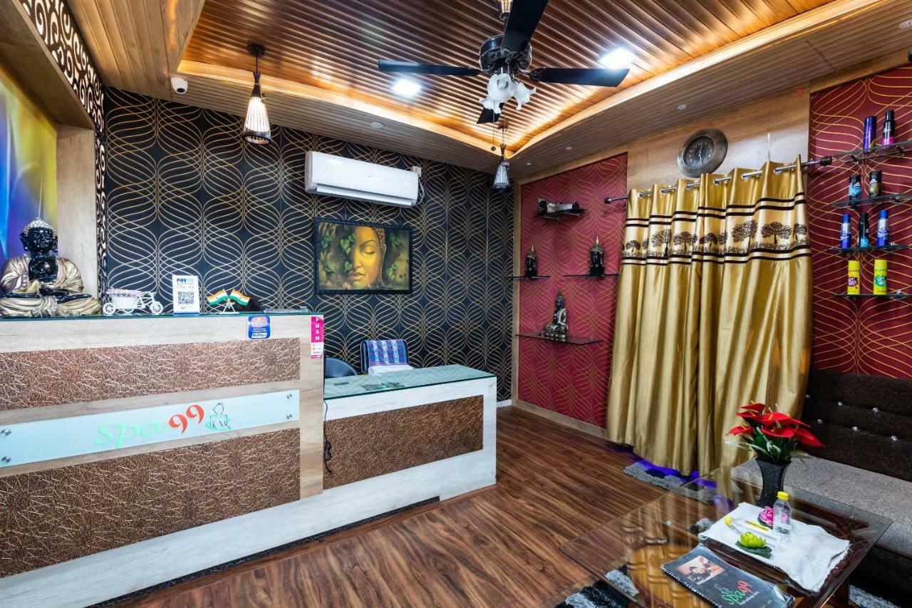 Oyo 42910 Hotel Rudra Palace Ratlam Exterior photo